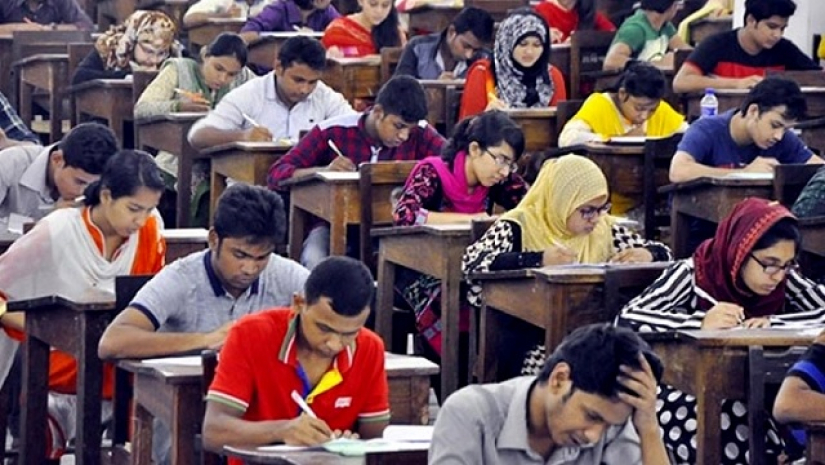 উচ্চ শিক্ষায় শঙ্কা