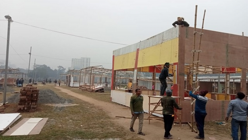 স্টল তৈরির কাজ চলছে