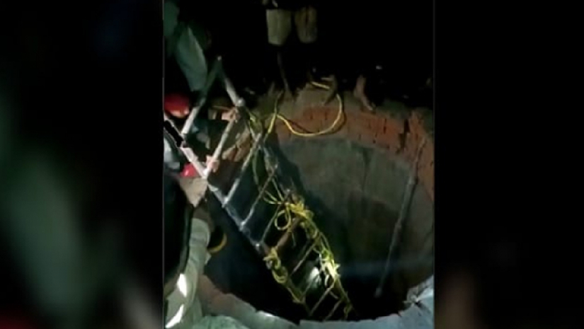 বিয়ের অনুষ্ঠানে কুয়ায় পড়ে নিহত ১৩