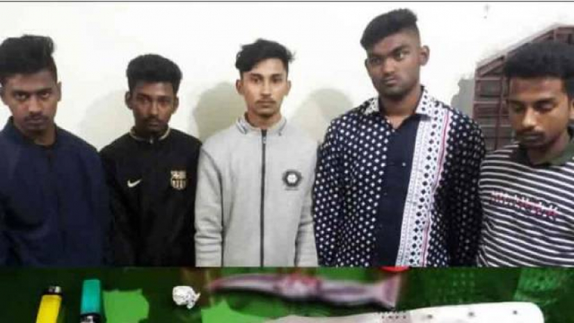 গ্রেফতার ৫ শিক্ষার্থী