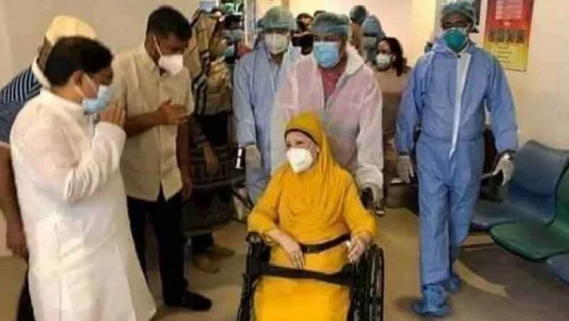 বুস্টার ডোজ নিলেন খালেদা জিয়া