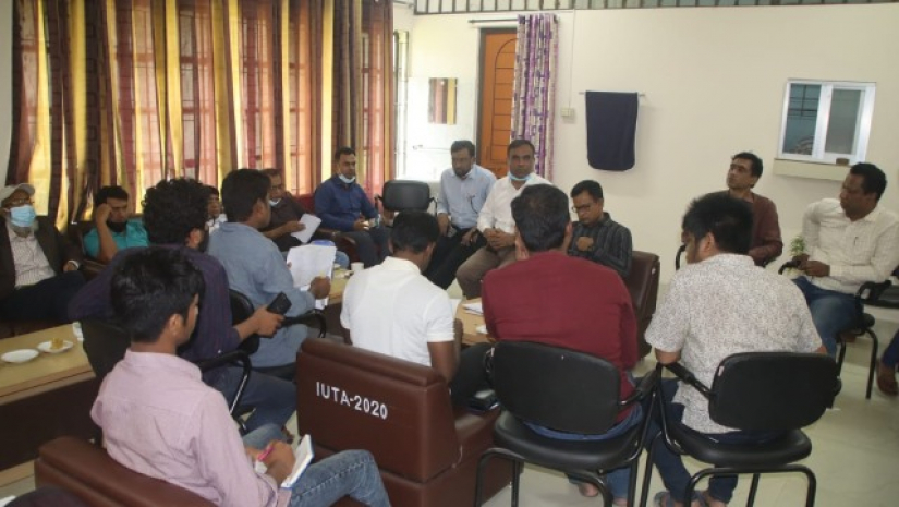 বঙ্গবন্ধু পরিষদের আয়োজিত সংবাদ সম্মেলন।
