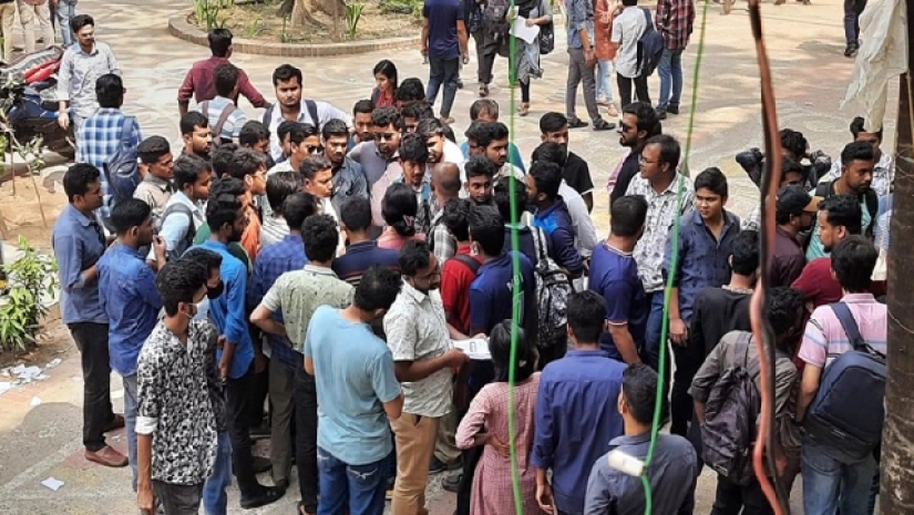 ছাত্রজোটের ওপর ছাত্রলীগের হামলা