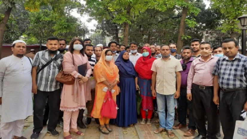 এমপিও’র দাবিতে শিক্ষকদের অবস্থান