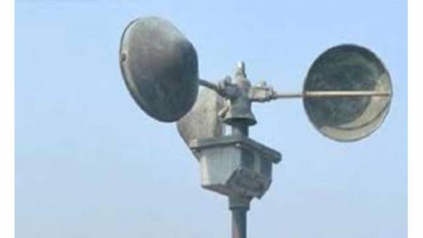 ৮০ কিলোমিটার বেগে ঝড়ের শঙ্কা, ২ নম্বর সংকেত নদীবন্দরে