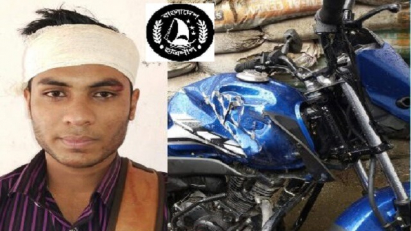 হামলায় আহত একজন এবং ভাংচুর করা মোটরসাইকেল