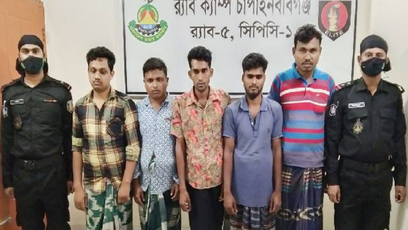 আটক ব্যক্তিরা