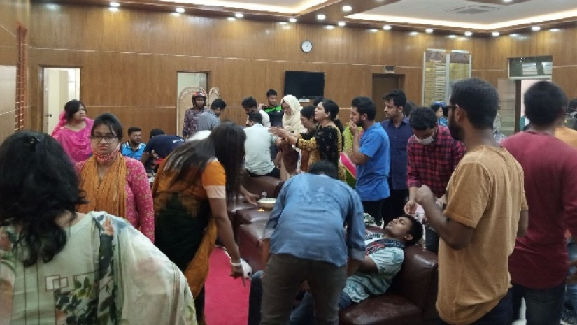 আহত শিক্ষার্থীরা 