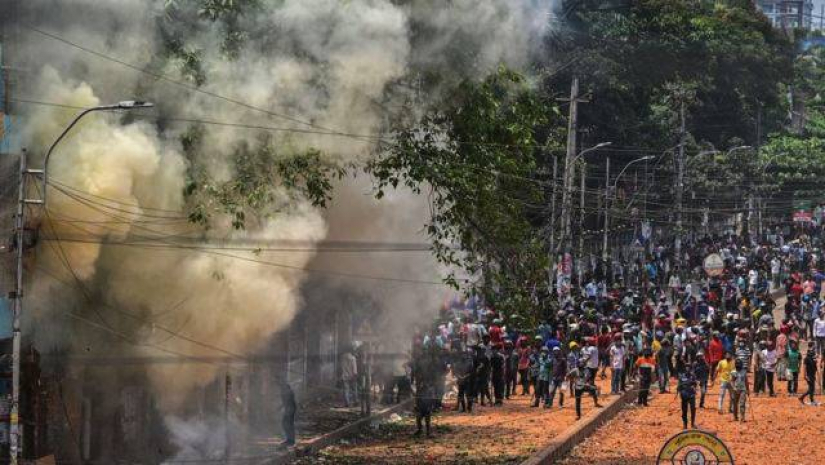 ঢাকা কলেজ ছাত্রলীগ কর্মীসহ কয়েকজন আটক