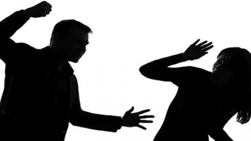 স্বামী-স্ত্রীর ঝগড়া 