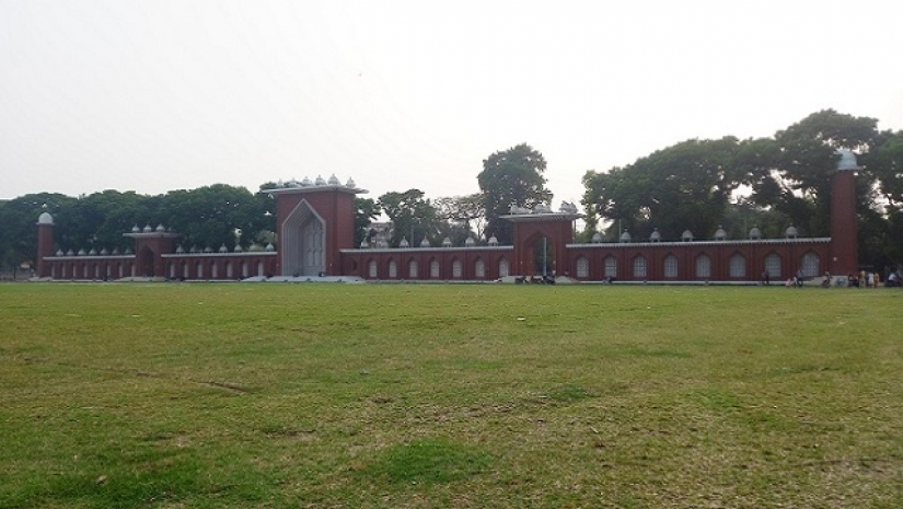 গোর-এ-শহীদ বড় ময়দান