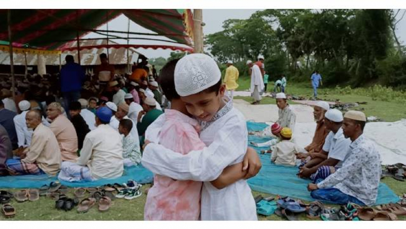 ঈদ উদযাপান