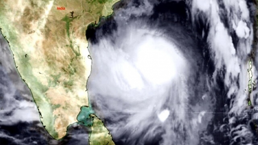 গতি কমেছে অশনির, উপকূলে আঘাত হানবে কিনা জানা যাবে ‍দুপুরে