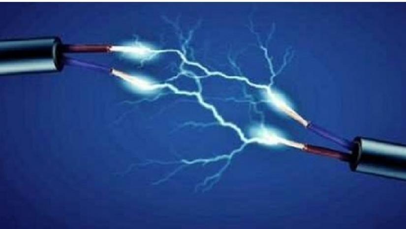 বিদ্যুৎস্পৃষ্ট হয়ে কলেজছাত্রের মৃত্যু