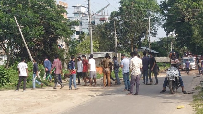 চবি ছাত্রলীগের সঙ্গে স্থানীয়দের মধ্যে উত্তেজনা সৃষ্টি