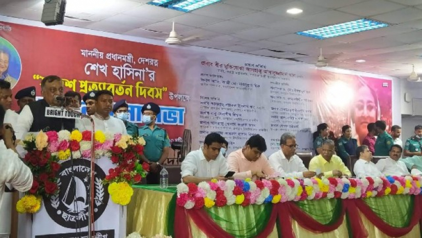 স্বরাষ্ট্রমন্ত্রী আসাদুজ্জামান খান
