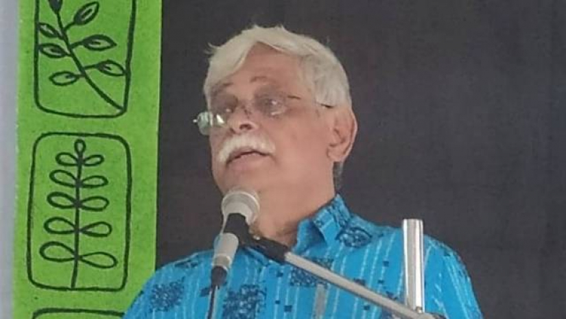 অনুষ্ঠানে বক্তব্য রাখছেন কথাসাহিত্যিক জাফর ইকবাল 