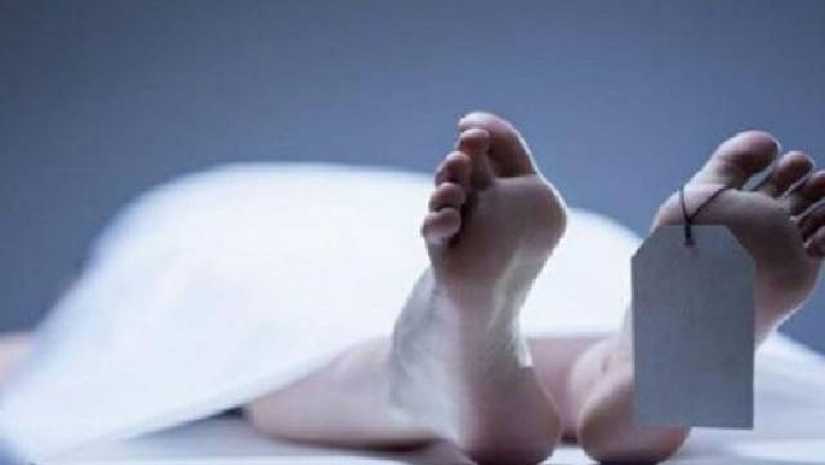 বিদ্যুতের তারে জড়িয়েছিল শিক্ষকের লাশ