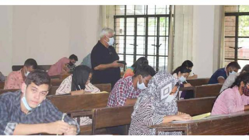 ঢাবি ভর্তি পরীক্ষা