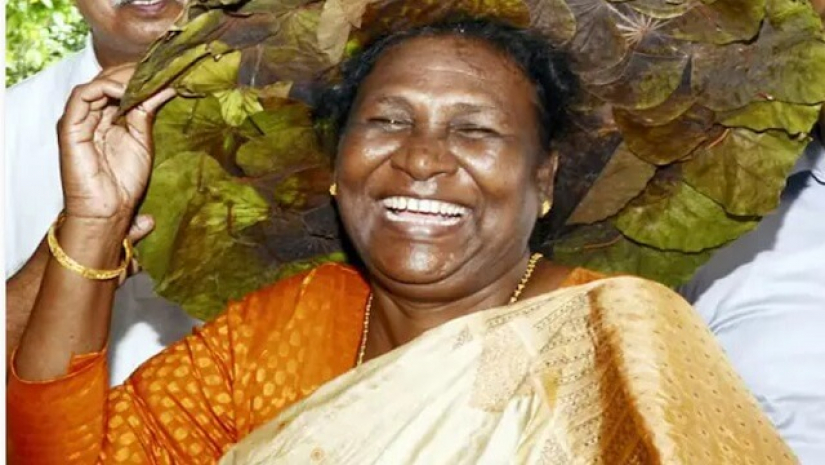 ঝাড়খণ্ডের প্রাক্তন রাজ্যপাল ও ওড়িশার প্রাক্তন মন্ত্রী দ্রৌপদী মুর্মু