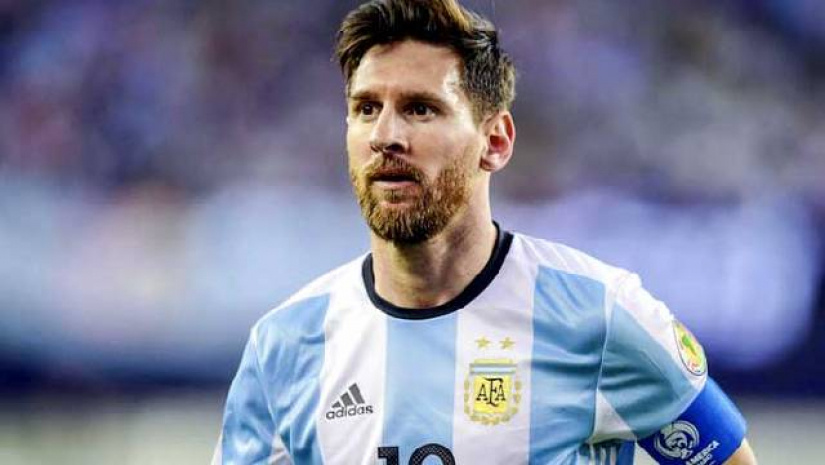 ফুটবলের জাদুকর মেসির জন্মদিন আজ