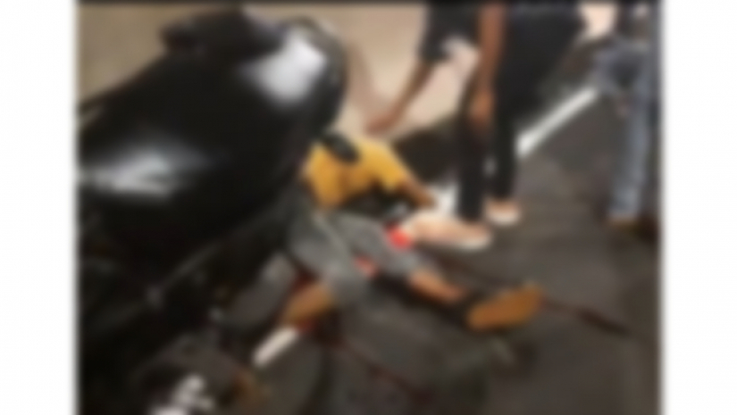 পদ্মা সেতুতে মোটরসাইকেল দুর্ঘটনা