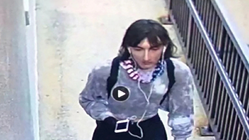 শিকাগোর প্যারেডে গুলি করে নারী সেজে পালান হামলাকারী