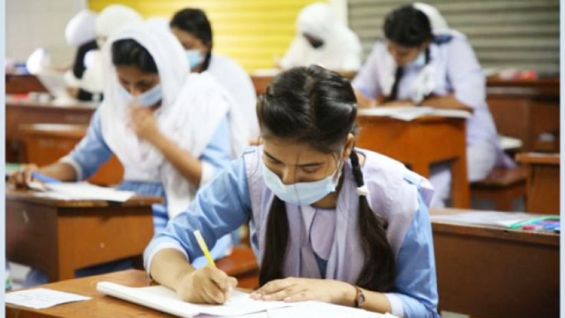 ক্ষতিগ্রস্তদের বই দেয়ার দুই সপ্তাহ পর এসএসসি পরীক্ষা