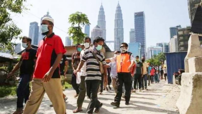 ৭৯ হাজার টাকায় মালয়েশিয়া যেতে পারবেন শ্রমিকরা