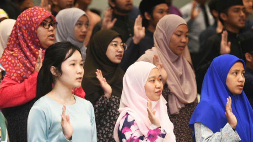 ব্রুনাইয়ের বিশ্ববিদ্যালয়ে ফুল-ফ্রি স্কলারশিপ