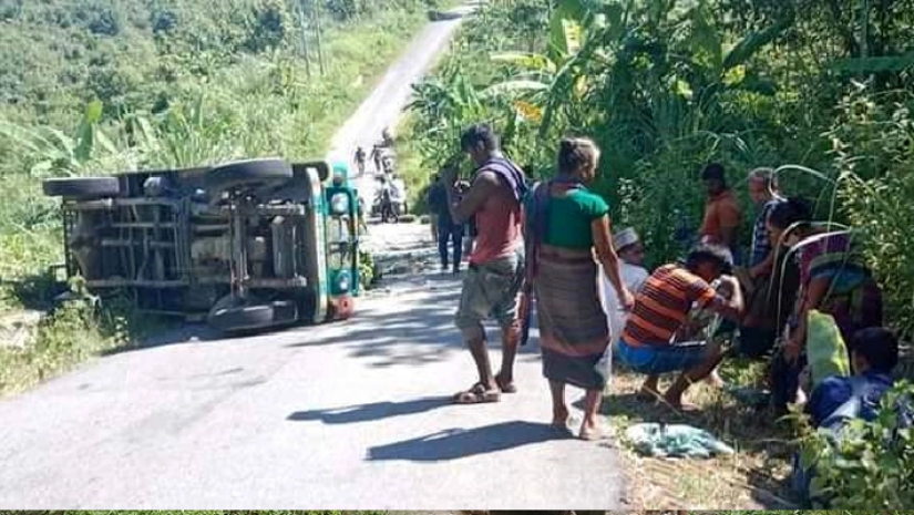 সাজেকে চাঁদের গাড়ি