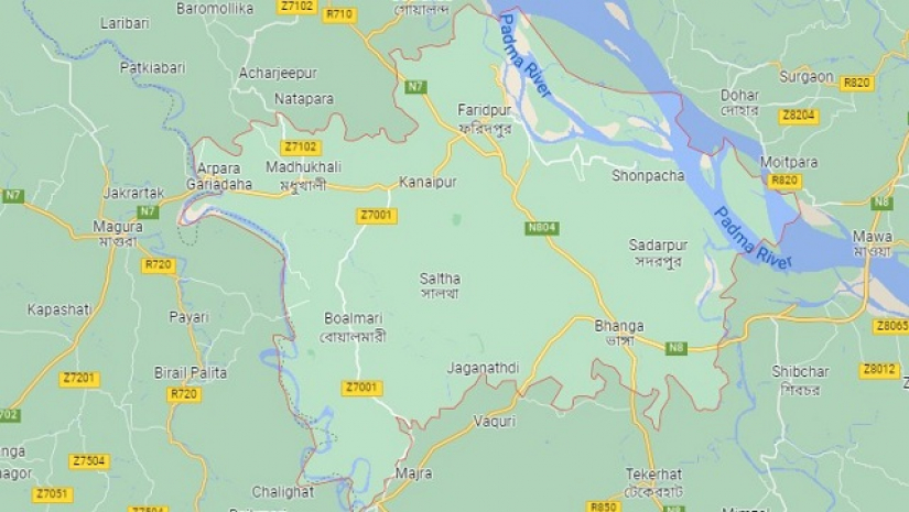 ফরিদপুরে মোবাইল ফোন নিয়ে দ্বন্দের জেরে যুবককে ছুরিকাঘাতে হত্যার অভিযোগ উঠেছে