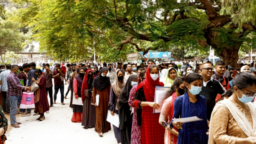১০০-তে ৩০ পায়নি ৬৬ হাজারের বেশি শিক্ষার্থী
