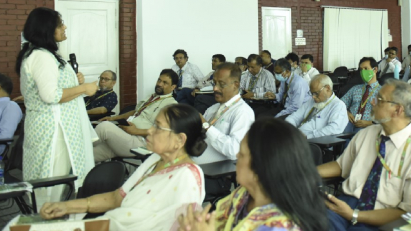 আইইউবিএটিতে ফ্যাকাল্টি ওরিয়েন্টেশন অনুষ্ঠিত 