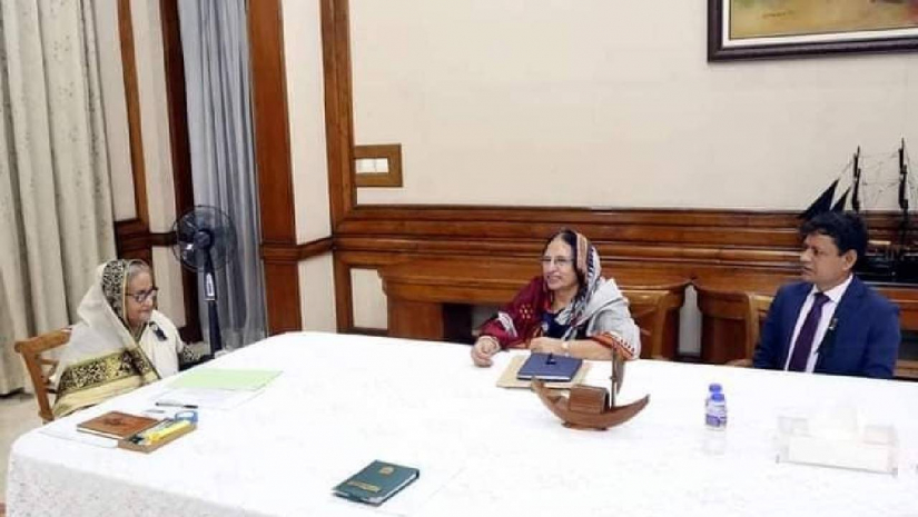 প্রধানমন্ত্রীর সঙ্গে সাক্ষাৎ
