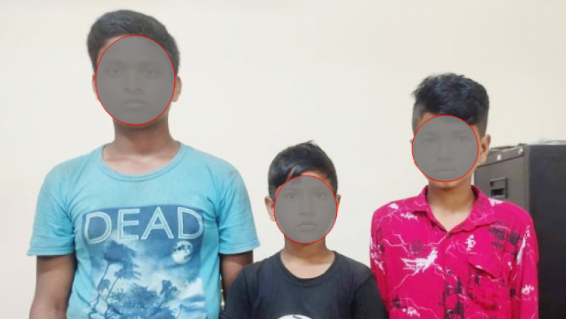 চুরির ঘটনায় তিন শিশুকে আটক করেছন শিক্ষার্থীরা