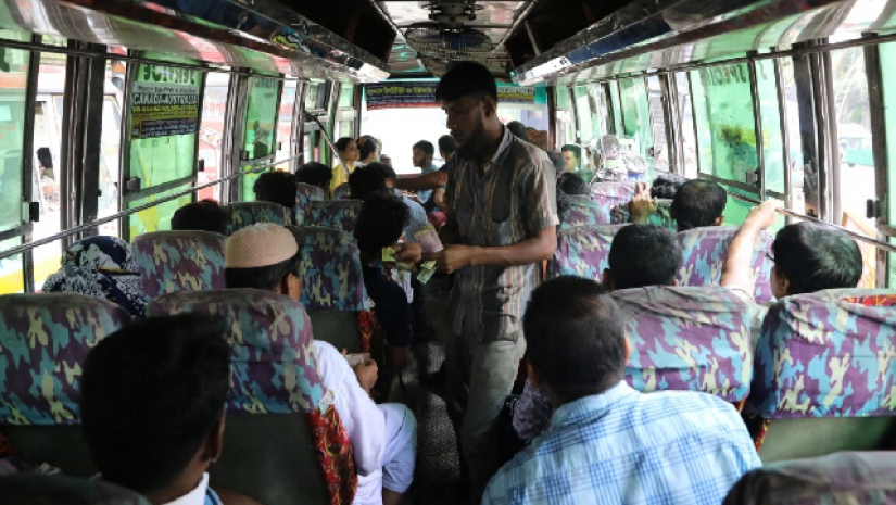 বাস ভাড়া বৃদ্ধিতে বেশি ভোগান্তিতে চাকরিপ্রার্থীরা 