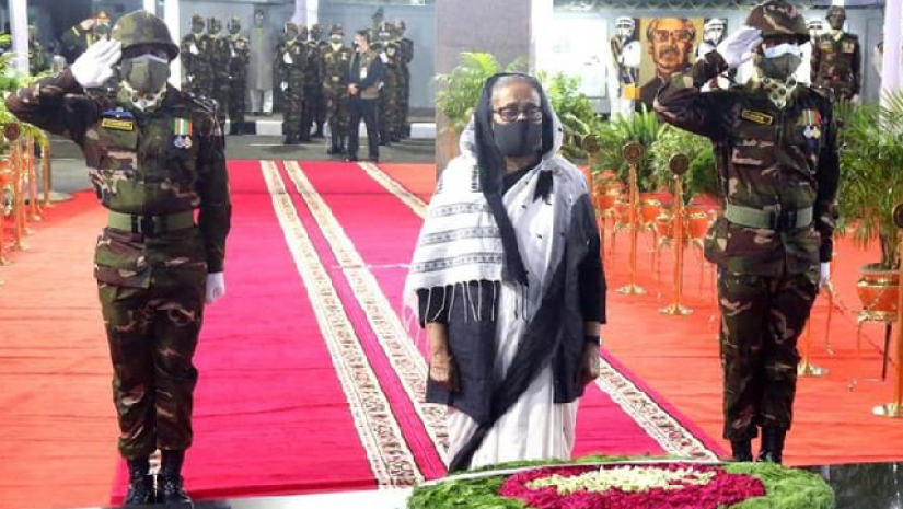 বঙ্গবন্ধুর প্রতিকৃতিতে শ্রদ্ধা