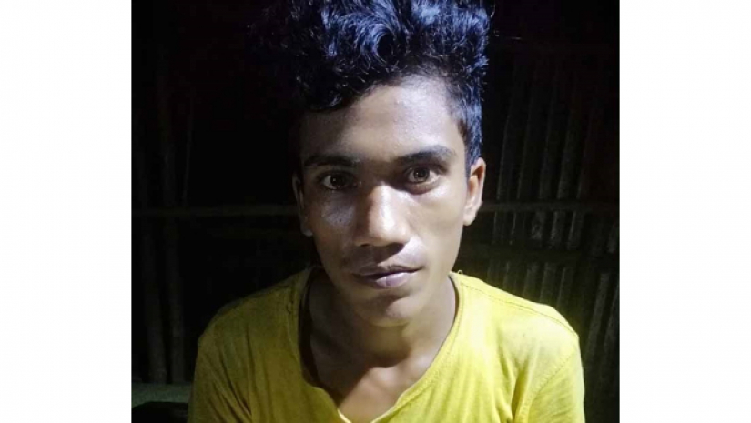 মাকে হত্যা করে ঘরের মেঝেতে পুঁতে রাখল ছেলে