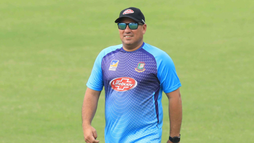 ডমিঙ্গোর পদত্যাগের গুঞ্জন