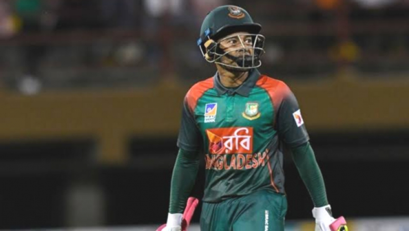 সাকিবের পর সাজঘরে ফিরলেন মুশফিকও