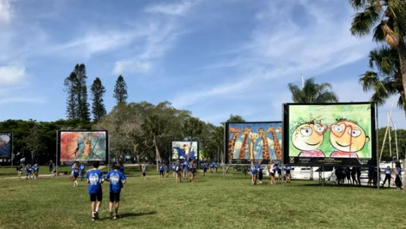 আমেরিকার আর্ট এক্সিবিশন