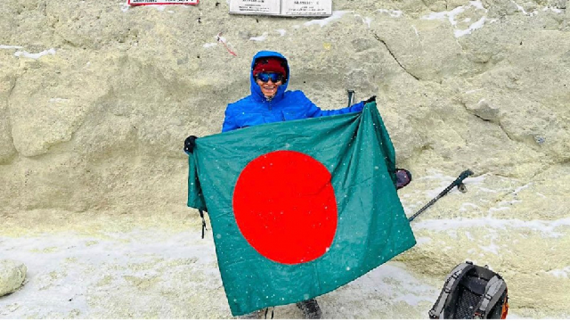 দামাভান্দ পর্বতে মৃদুলা আমাতুন নুর 