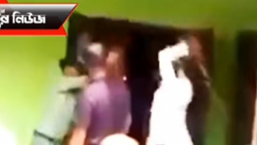 ছাত্রলীগ কর্মী বাবুকে মারধর