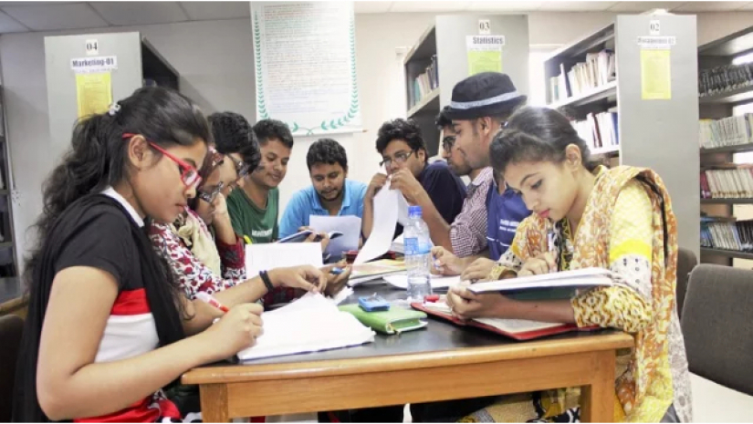 ময়মনসিংহের সেরা ৮ কলেজের শীর্ষে আনন্দমোহন কলেজ