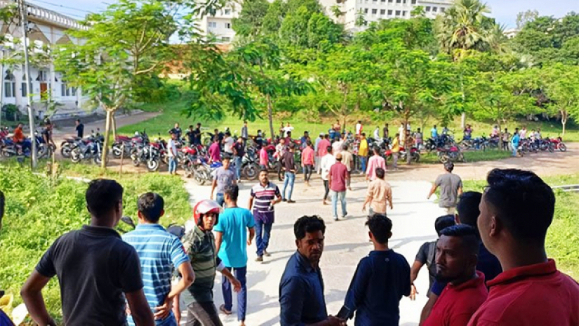 কমিটি বিলুপ্তি নিয়ে কুবি শাখা ছাত্রলীগের মধ্যে ব্যাপক উত্তেজনা বিরাজ করছে