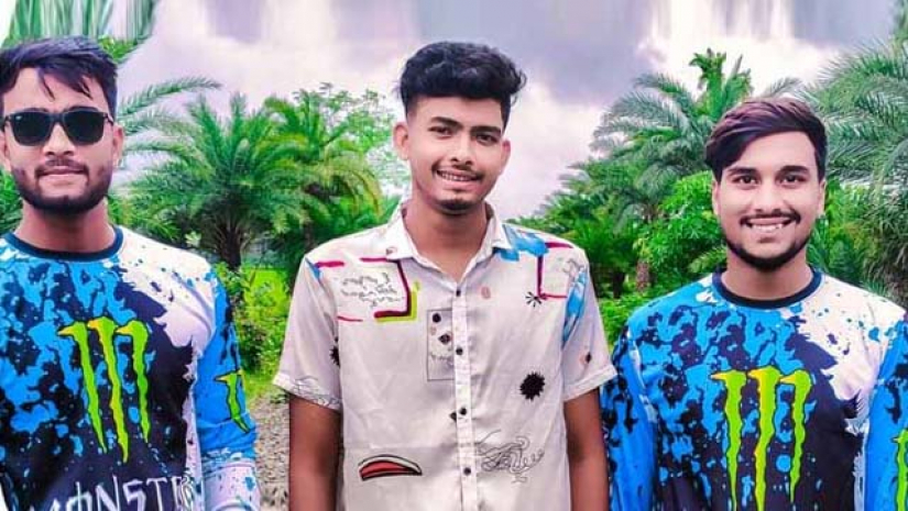 নিহত তিন বন্ধু