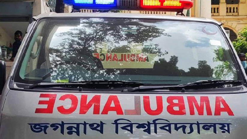 জবিতে ২০ হাজার লোকের বিপরীতে অ্যাম্বুলেন্স একটি!
