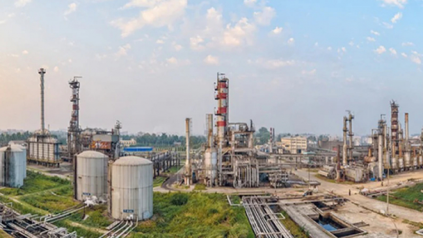 চট্টগ্রামে সরকারি তেল শোধনাগারে আগুন