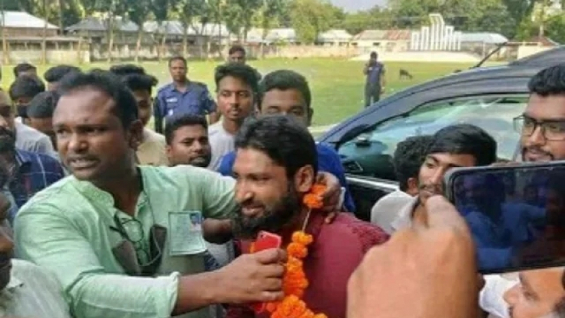 জেলা পরিষদ নির্বাচনে জয়ী  সুমন সরকার